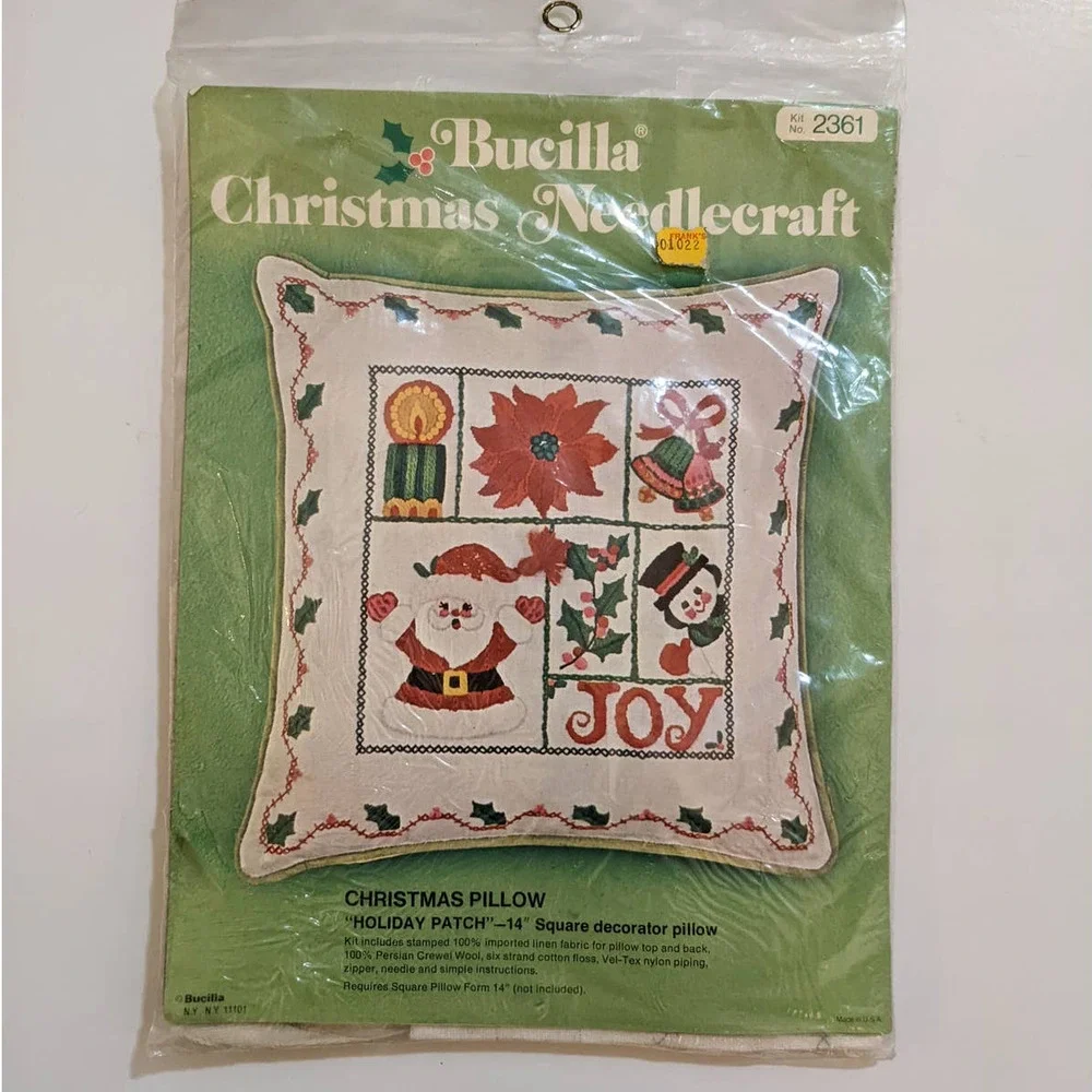 Vintage Bucilla Christmas Needlecraft Kit Christmas Pillow 